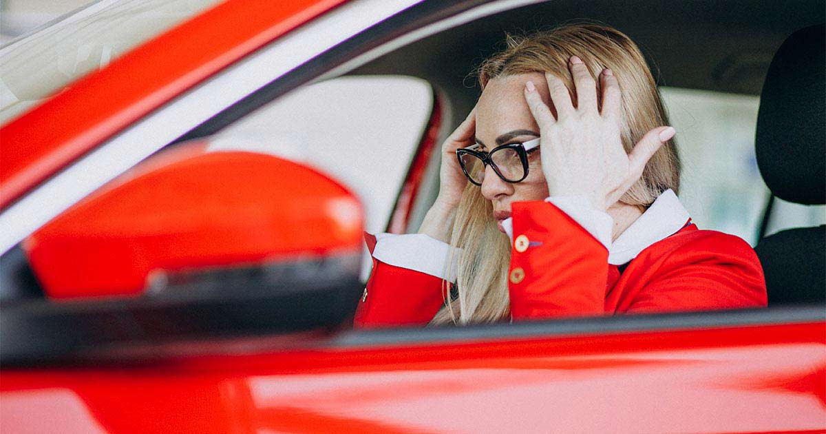 Carro puxando para um lado: o que pode ser?